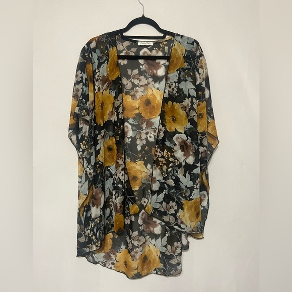 Emory Park LIKE NEW one size open front bold floral print semi sheer kimono - Picture 1 of 3